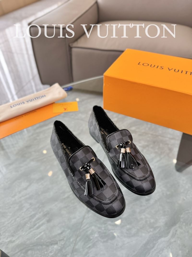 Louis Vuitton Low Shoes